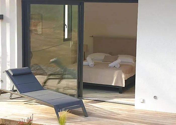 Maria 1. 12 Pers, Piscine Chauffée, 5 Min Cirendinu